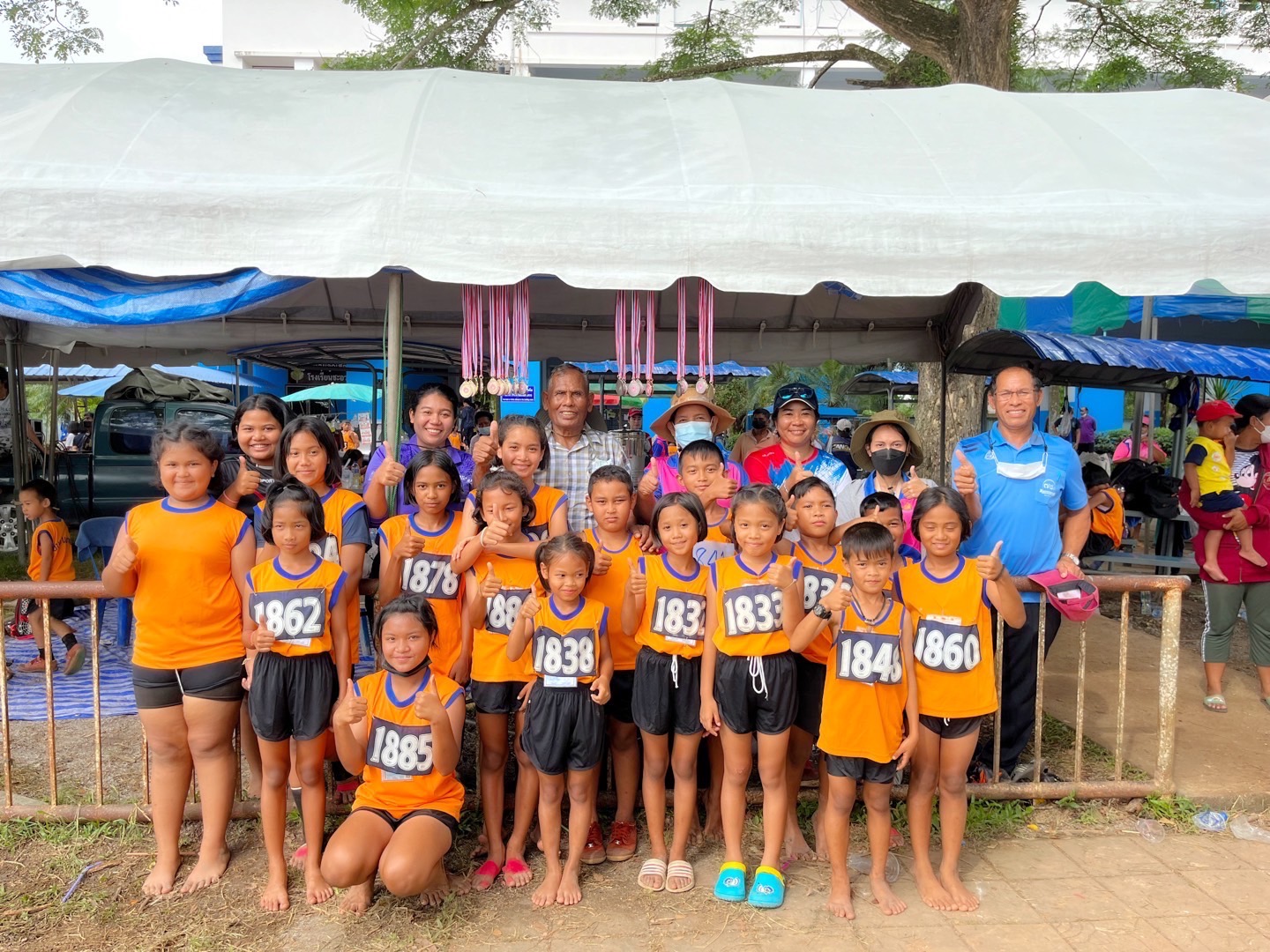 ภาพกิจกรรมโครงการจัดส่งนักกีฬา กรีฑา เด็ก เยาวชน ประชาชน เข้าร่วมการแข่งขันระดับอำเภอ ในระหว่างวันที่ 8 - 22 กรกฎาคม 2565